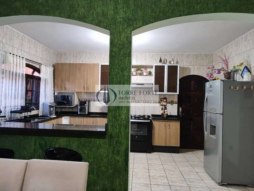 Casa com 4 quartos à venda, 380m2 em Vera Tereza, Caieiras - SP - imagem 7 Foto 7 de Casa com 4 quartos à venda, 380m2 em Vera Tereza, Caieiras - SP