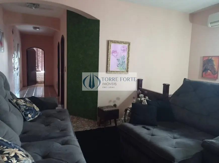 Casa com 4 quartos à venda, 380m2 em Vera Tereza, Caieiras - SP - imagem 3 Foto 3 de Casa com 4 quartos à venda, 380m2 em Vera Tereza, Caieiras - SP