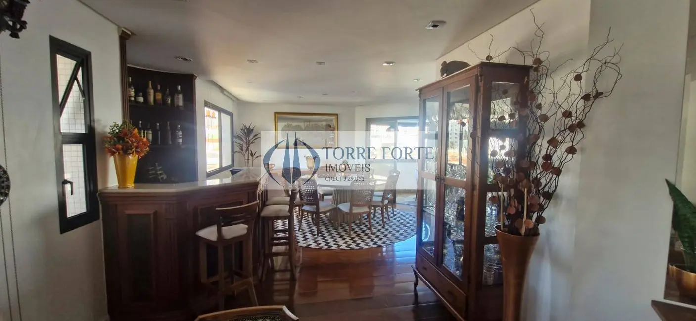 Apartamento com 6 quartos à venda, 260m2 em Tatuapé, São Paulo - SP - imagem 4 Foto 4 de Apartamento com 6 quartos à venda, 260m2 em Tatuapé, São Paulo - SP