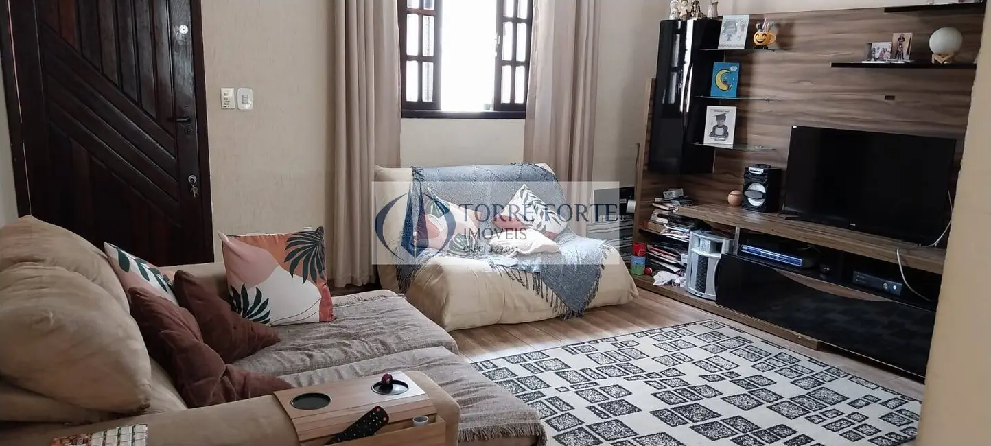 Casa com 3 quartos à venda, 105m2 em Itaquera, São Paulo - SP - imagem 3 Foto 3 de Casa com 3 quartos à venda, 105m2 em Itaquera, São Paulo - SP