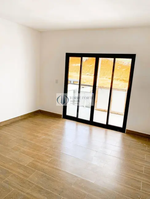 Foto 2 de Casa com 2 quartos à venda, 110m2 em Vila São Paulo, Mogi Das Cruzes - SP