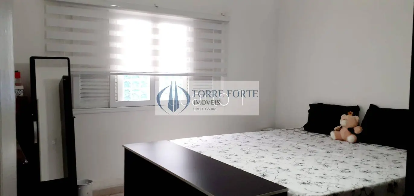 Foto 4 de Casa com 2 quartos à venda, 190m2 em Vila Paulo Silas, São Paulo - SP