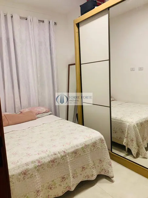 Casa com 2 quartos à venda, 53m2 em Guilhermina, Praia Grande - SP - imagem 6 Foto 6 de Casa com 2 quartos à venda, 53m2 em Guilhermina, Praia Grande - SP