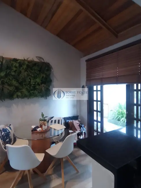 Foto 5 de Casa com 3 quartos à venda, 230m2 em Jardim Vila Galvão, Guarulhos - SP