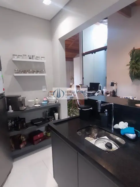 Foto 6 de Casa com 3 quartos à venda, 230m2 em Jardim Vila Galvão, Guarulhos - SP