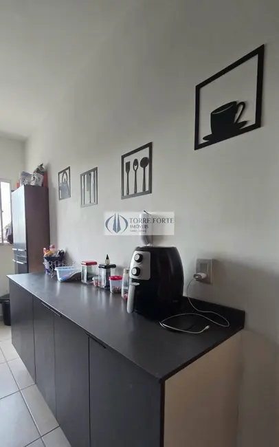 Foto 9 de Apartamento com 2 quartos à venda, 60m2 em Parque Pinheiros, Taboao Da Serra - SP