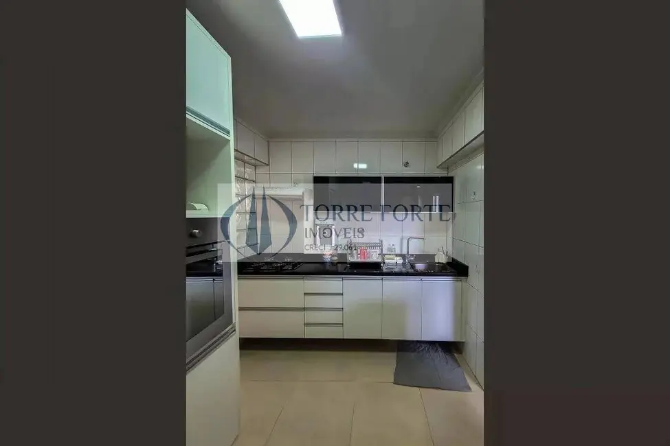 Apartamento com 3 quartos à venda, 85m2 em Aclimação, São Paulo - SP - imagem 7 Foto 7 de Apartamento com 3 quartos à venda, 85m2 em Aclimação, São Paulo - SP