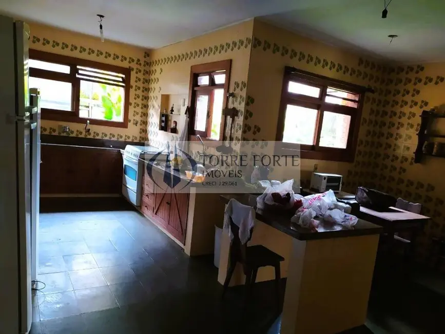 Casa de Condomínio com 5 quartos à venda, 480m2 em Jardim Acapulco, Guaruja - SP - imagem 4 Foto 4 de Casa de Condomínio com 5 quartos à venda, 480m2 em Jardim Acapulco, Guaruja - SP