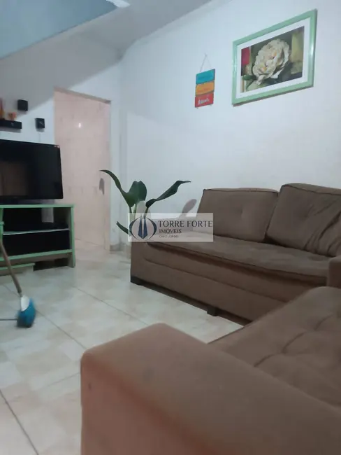Casa com 4 quartos à venda, 140m2 em Jardim Lajeado, São Paulo - SP - imagem 2 Foto 2 de Casa com 4 quartos à venda, 140m2 em Jardim Lajeado, São Paulo - SP