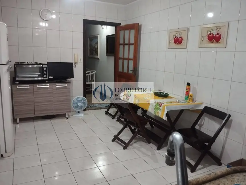 Foto 3 de Casa com 3 quartos à venda, 200m2 em Vila Invernada, São Paulo - SP