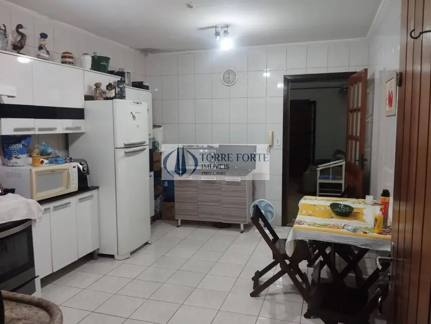 Foto 4 de Casa com 3 quartos à venda, 200m2 em Vila Invernada, São Paulo - SP