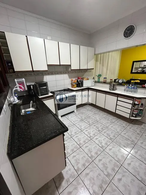 Foto 6 de Sobrado com 3 quartos à venda, 241m2 em Vila Linda, Santo Andre - SP
