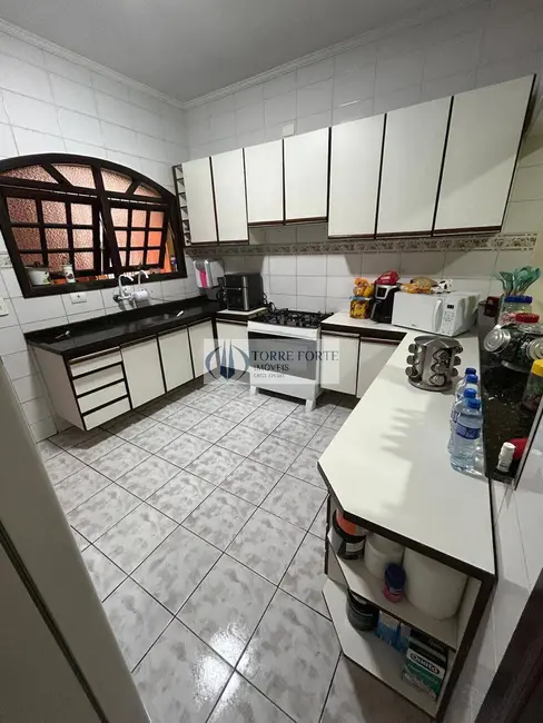 Foto 9 de Sobrado com 3 quartos à venda, 241m2 em Vila Linda, Santo Andre - SP