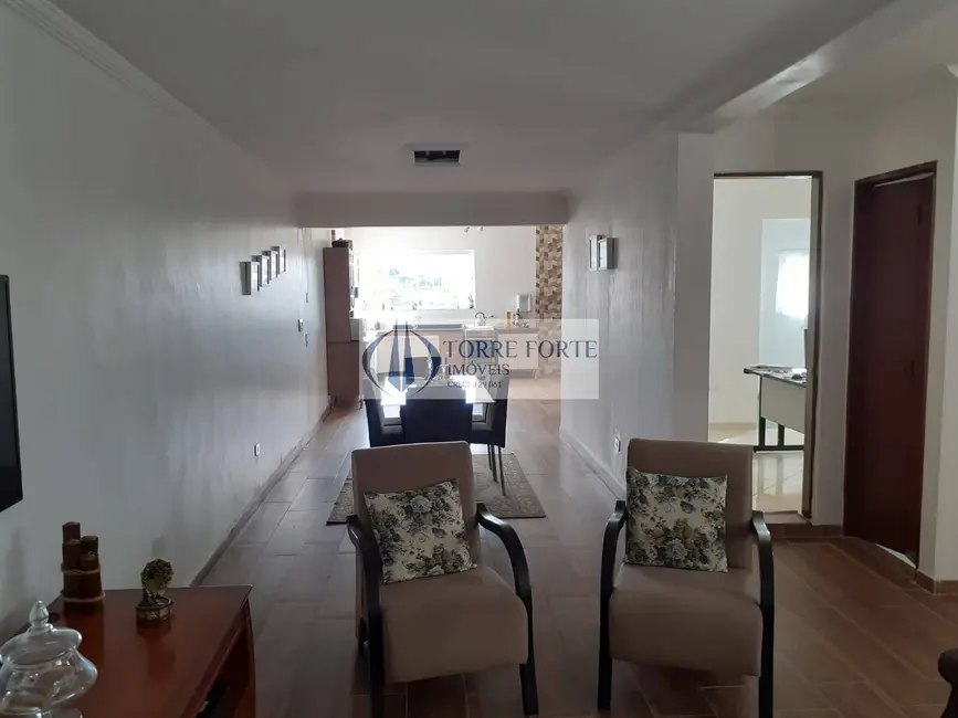 Foto 5 de Casa com 4 quartos à venda, 300m2 em Vila Cecília, Mogi Das Cruzes - SP