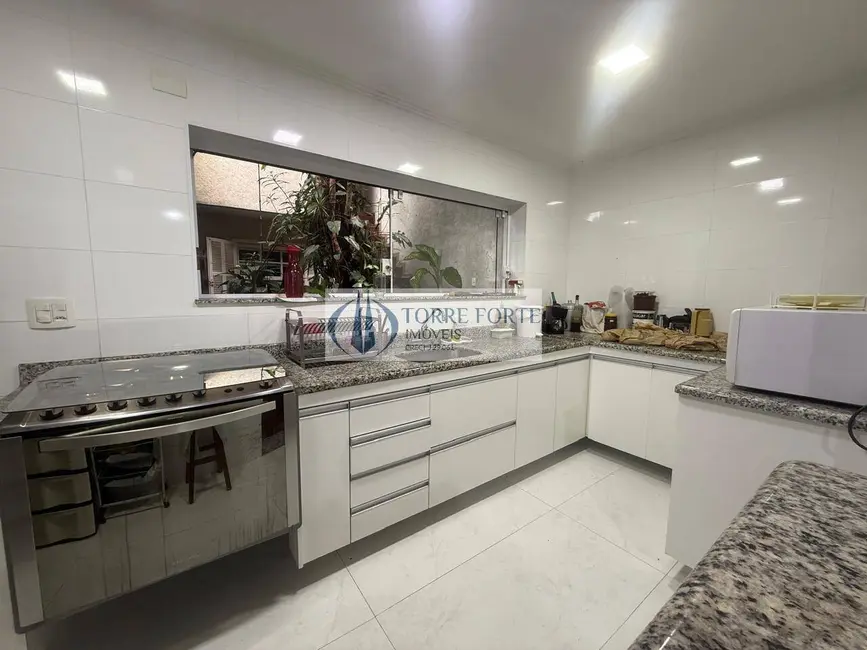 Foto 1 de Casa com 3 quartos à venda, 200m2 em Parque Fongaro, São Paulo - SP