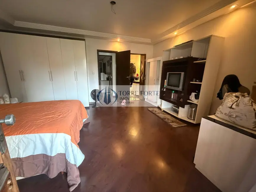 Foto 6 de Casa com 3 quartos à venda, 200m2 em Parque Fongaro, São Paulo - SP