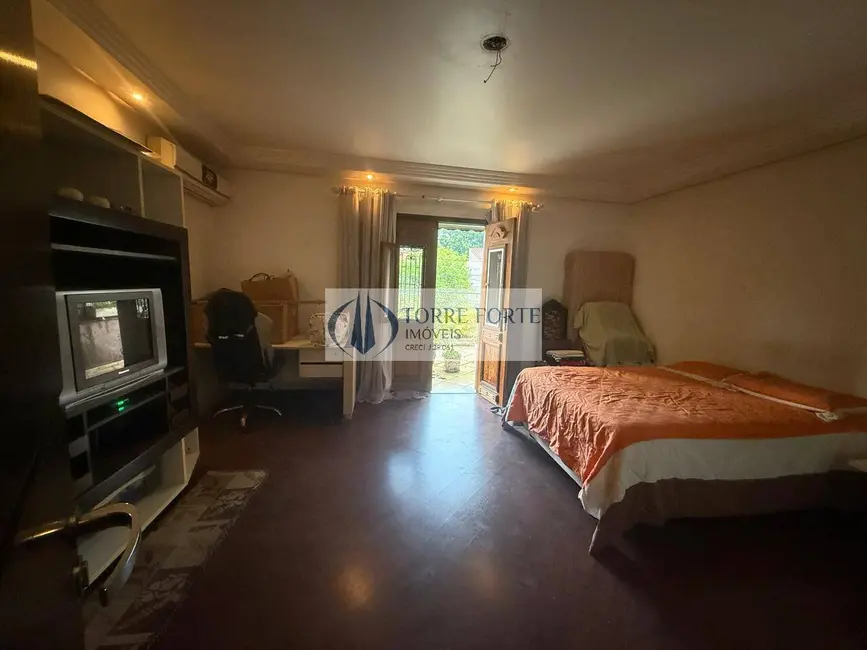 Foto 9 de Casa com 3 quartos à venda, 200m2 em Parque Fongaro, São Paulo - SP