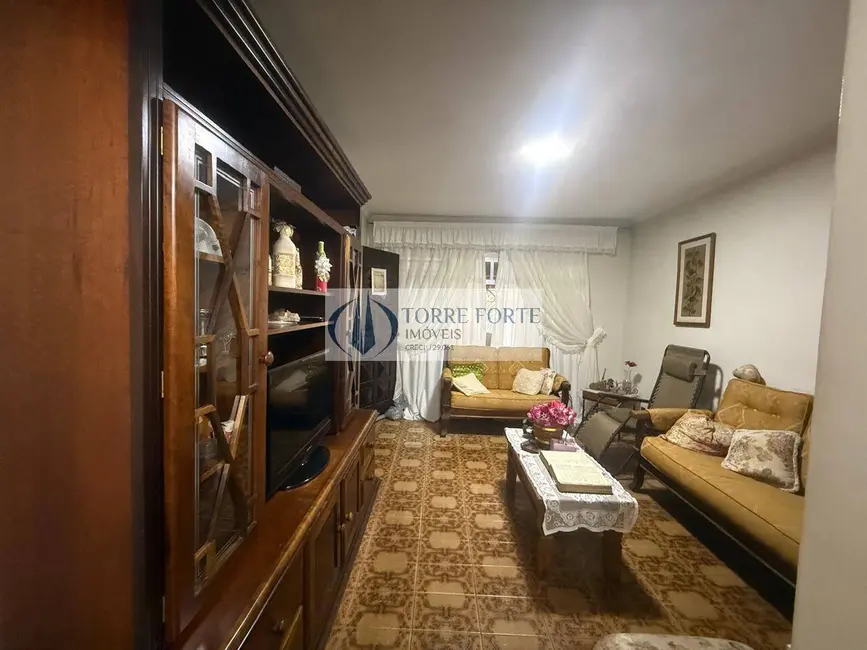 Foto 4 de Casa com 3 quartos à venda, 200m2 em Parque Fongaro, São Paulo - SP