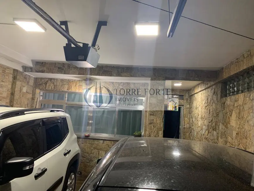 Sobrado com 3 quartos à venda, 213m2 em Jardim Guanca, São Paulo - SP - imagem 4 Foto 4 de Sobrado com 3 quartos à venda, 213m2 em Jardim Guanca, São Paulo - SP