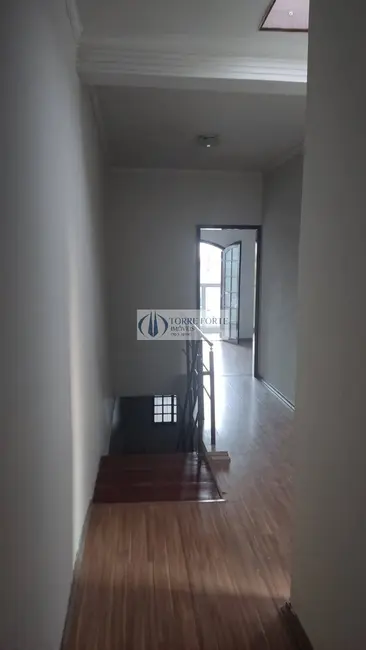 Foto 4 de Casa com 4 quartos à venda, 181m2 em Vila Nova Bonsucesso, Guarulhos - SP
