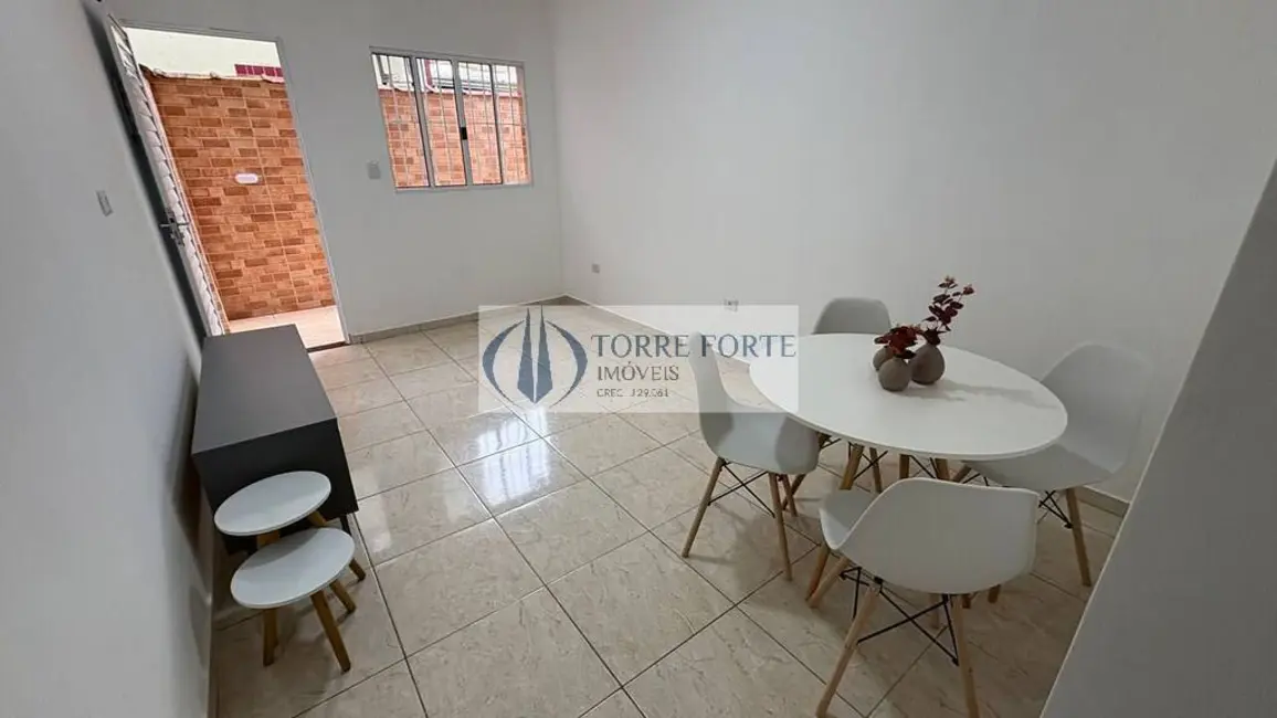 Foto 4 de Casa com 2 quartos à venda, 56m2 em Melvi, Praia Grande - SP