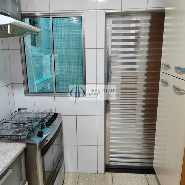 Foto 3 de Casa com 2 quartos à venda, 89m2 em Vila Carmosina, São Paulo - SP