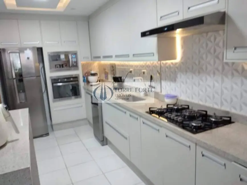 Apartamento com 4 quartos à venda, 163m2 em Guilhermina, Praia Grande - SP - imagem 4 Foto 4 de Apartamento com 4 quartos à venda, 163m2 em Guilhermina, Praia Grande - SP