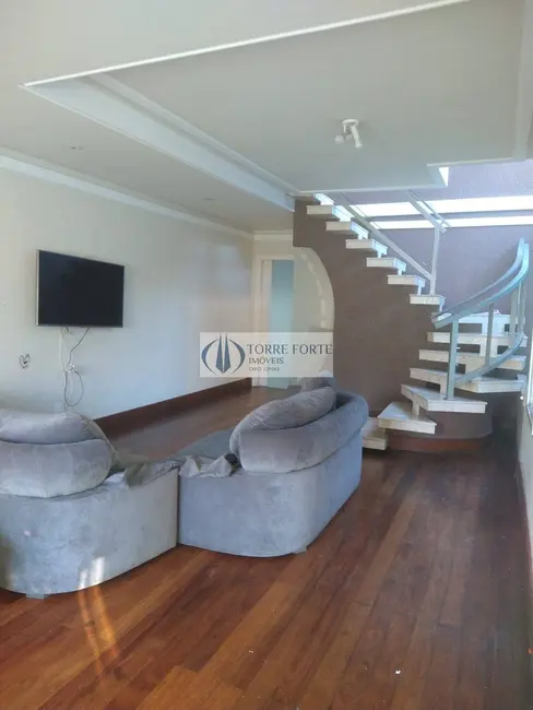 Foto 3 de Sobrado com 3 quartos à venda, 300m2 em Jardim Dona Sinhá, São Paulo - SP