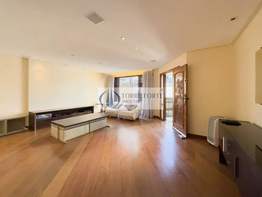 Sobrado com 3 quartos à venda, 378m2 em Parque da Mooca, São Paulo - SP - imagem 6 Foto 6 de Sobrado com 3 quartos à venda, 378m2 em Parque da Mooca, São Paulo - SP