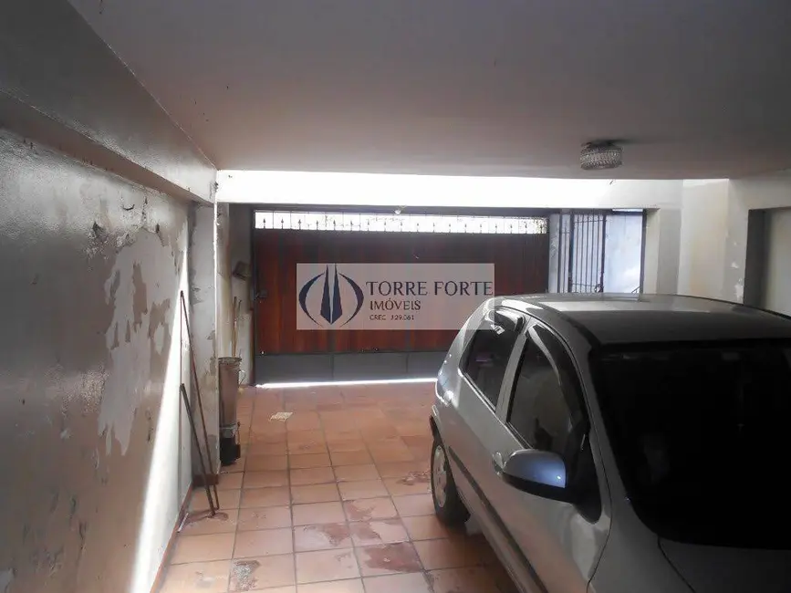 Sobrado com 3 quartos à venda, 269m2 em Jardim Ivone, São Paulo - SP - imagem 7 Foto 7 de Sobrado com 3 quartos à venda, 269m2 em Jardim Ivone, São Paulo - SP