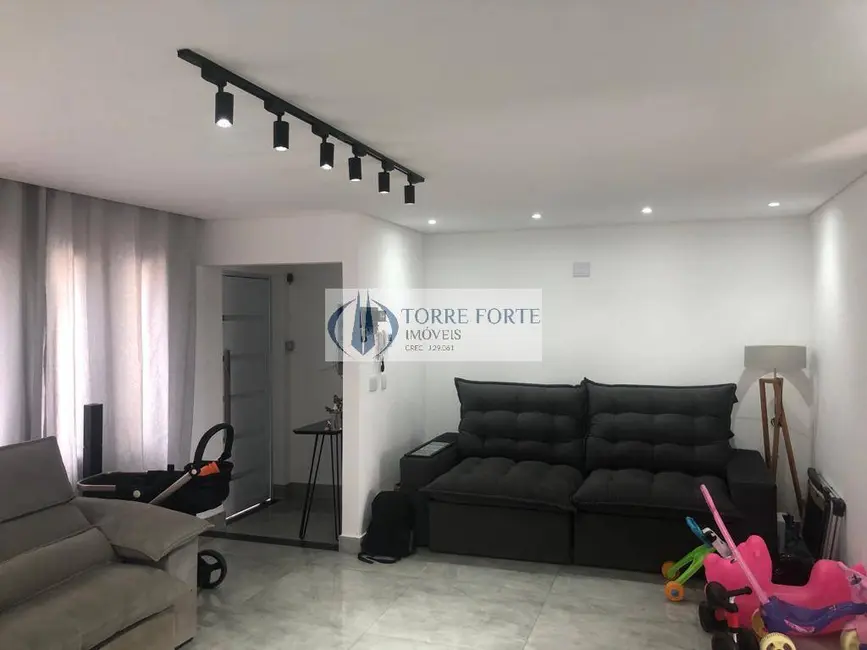 Sobrado com 3 quartos à venda, 269m2 em Jardim Ivone, São Paulo - SP - imagem 3 Foto 3 de Sobrado com 3 quartos à venda, 269m2 em Jardim Ivone, São Paulo - SP