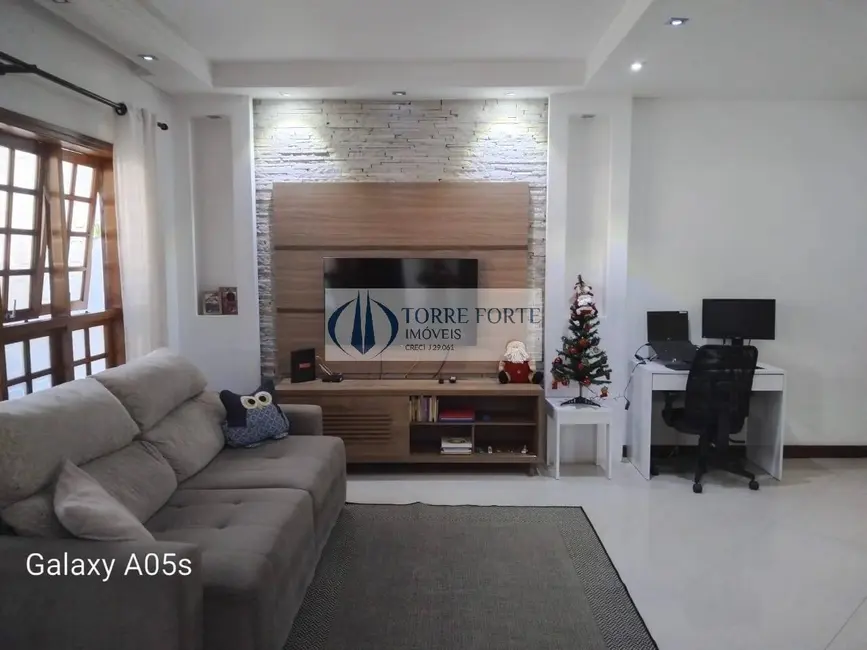 Foto 3 de Casa com 3 quartos à venda, 180m2 em Horto Florestal, São Paulo - SP