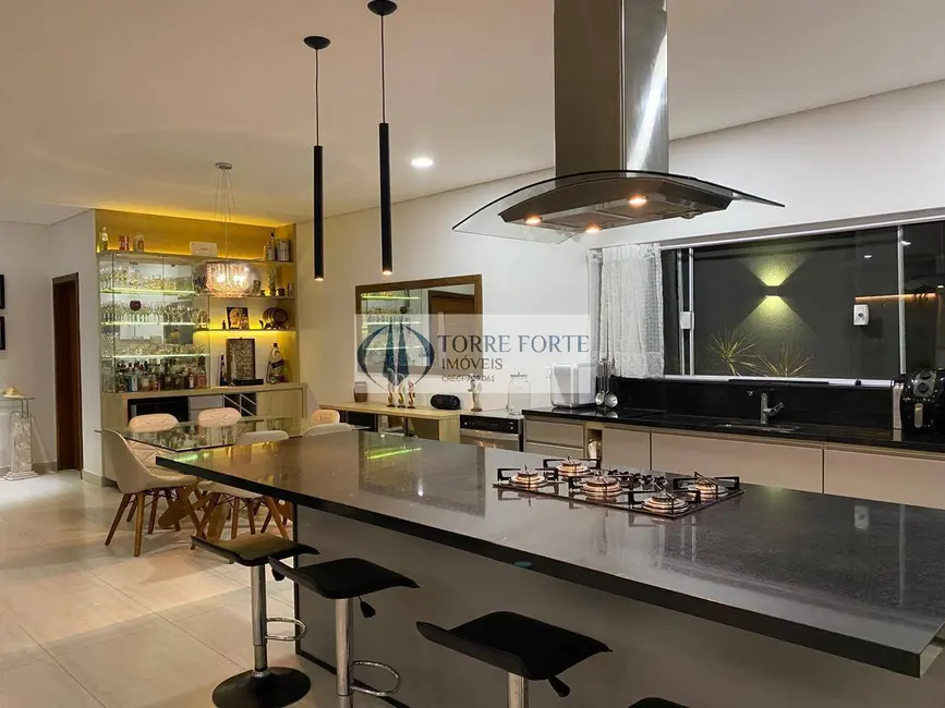 Foto 7 de Casa de Condomínio com 4 quartos à venda, 280m2 em Sao Sebastiao - SP