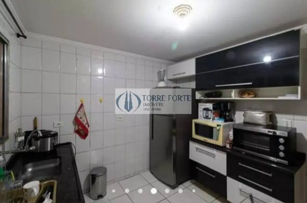 Foto 6 de Casa com 2 quartos à venda, 120m2 em Vila Carmosina, São Paulo - SP