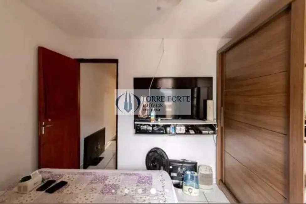 Foto 8 de Casa com 2 quartos à venda, 120m2 em Vila Carmosina, São Paulo - SP