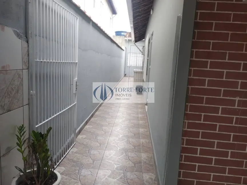 Foto 2 de Casa com 2 quartos à venda, 70m2 em Ocian, Praia Grande - SP