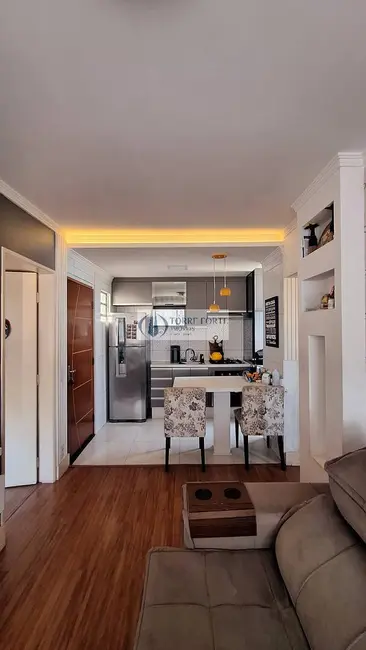 Apartamento com 2 quartos à venda, 50m2 em Jardim Santa Terezinha (Zona Leste), São Paulo - SP - imagem 1 Foto 1 de Apartamento com 2 quartos à venda, 50m2 em Jardim Santa Terezinha (Zona Leste), São Paulo - SP