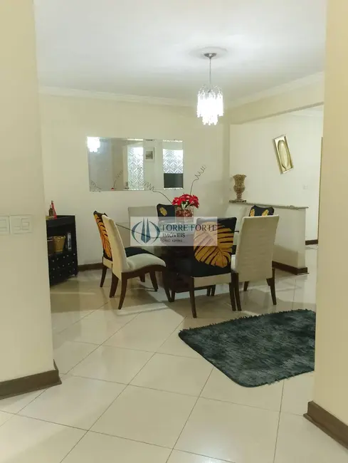Foto 4 de Casa com 3 quartos à venda, 260m2 em Jardim Dom Fernando, São Paulo - SP