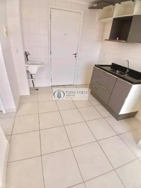 Foto 3 de Apartamento com 2 quartos à venda, 34m2 em Itaquera, São Paulo - SP
