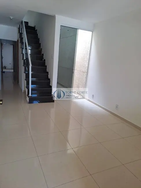 Foto 4 de Casa com 3 quartos à venda, 100m2 em Jardim Eliane, São Paulo - SP