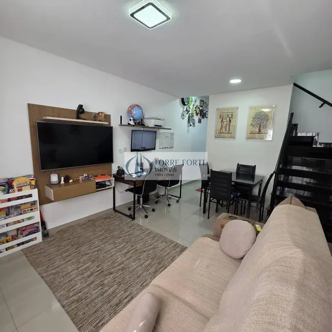 Casa com 2 quartos à venda, 68m2 em Burgo Paulista, São Paulo - SP - imagem 3 Foto 3 de Casa com 2 quartos à venda, 68m2 em Burgo Paulista, São Paulo - SP