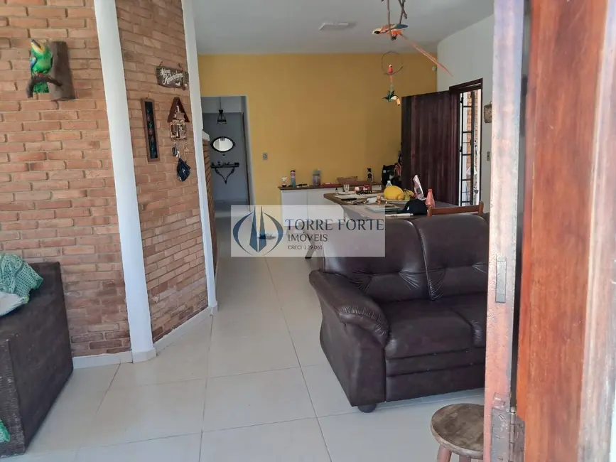 Foto 4 de Casa com 4 quartos à venda, 230m2 em Jardim Brasil, Caraguatatuba - SP