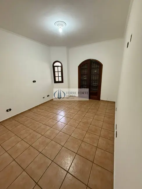 Casa com 4 quartos à venda, 263m2 em Cidade Líder, São Paulo - SP - imagem 5 Foto 5 de Casa com 4 quartos à venda, 263m2 em Cidade Líder, São Paulo - SP
