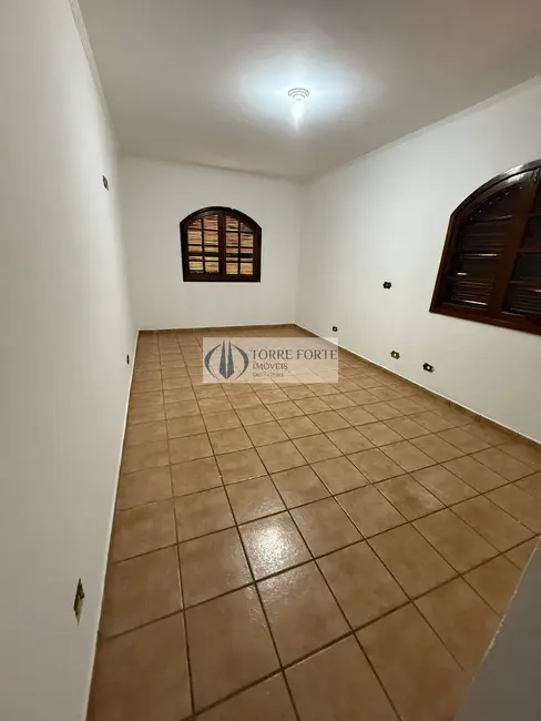 Casa com 4 quartos à venda, 263m2 em Cidade Líder, São Paulo - SP - imagem 3 Foto 3 de Casa com 4 quartos à venda, 263m2 em Cidade Líder, São Paulo - SP
