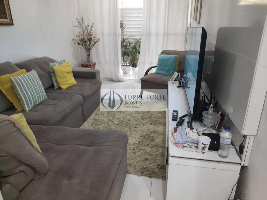 Foto 1 de Casa com 2 quartos à venda, 60m2 em Jardim Lallo, São Paulo - SP