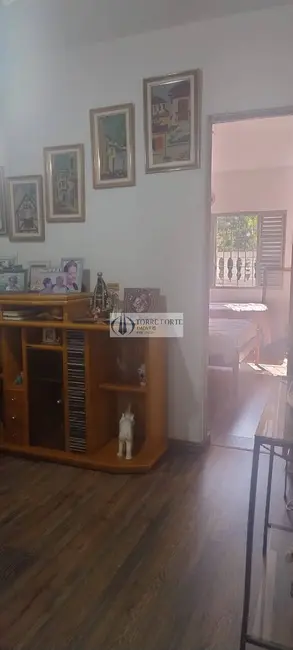 Casa com 2 quartos à venda em Vila Antonieta, São Paulo - SP - imagem 4 Foto 4 de Casa com 2 quartos à venda em Vila Antonieta, São Paulo - SP