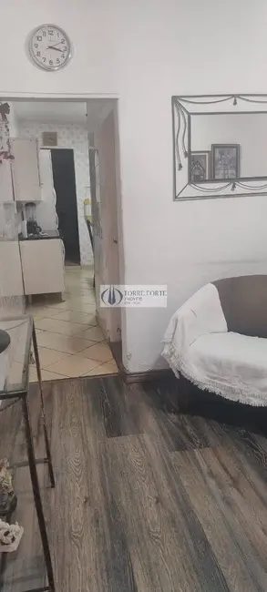Casa com 2 quartos à venda em Vila Antonieta, São Paulo - SP - imagem 8 Foto 8 de Casa com 2 quartos à venda em Vila Antonieta, São Paulo - SP