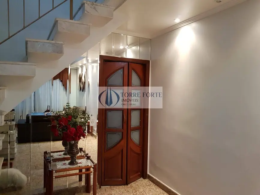 Foto 4 de Sobrado com 3 quartos para alugar, 125m2 em Jardim Vila Formosa, São Paulo - SP