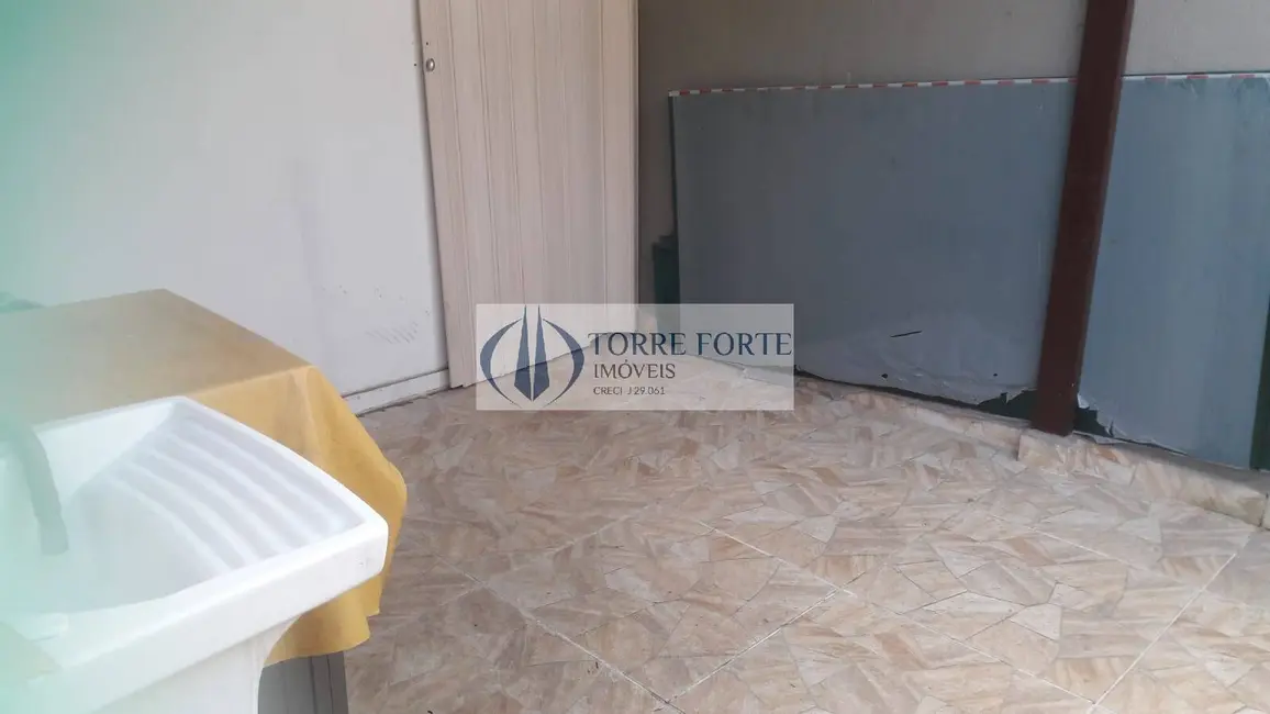 Casa com 2 quartos à venda, 120m2 em Maracanã, Praia Grande - SP - imagem 4 Foto 4 de Casa com 2 quartos à venda, 120m2 em Maracanã, Praia Grande - SP