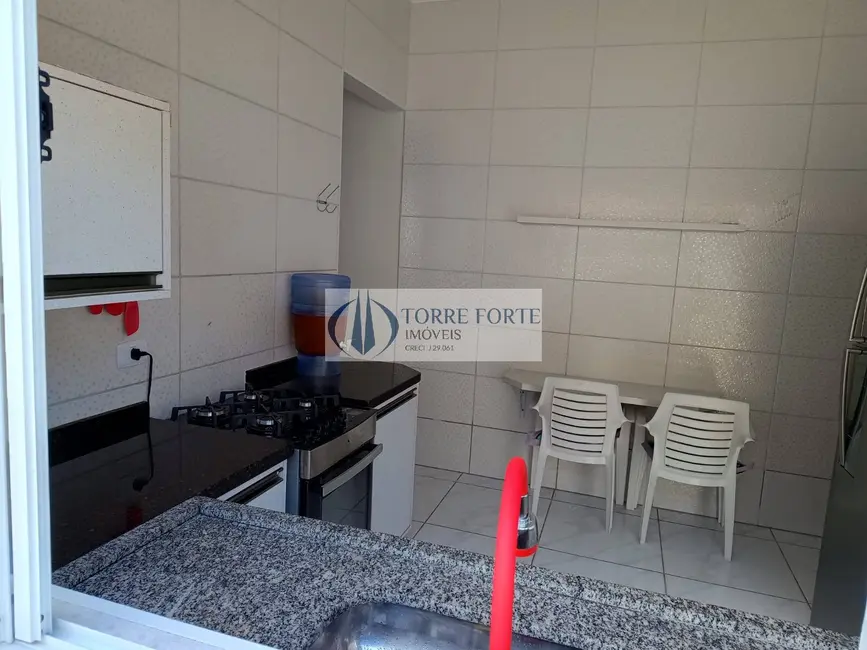 Casa com 2 quartos à venda, 120m2 em Maracanã, Praia Grande - SP - imagem 8 Foto 8 de Casa com 2 quartos à venda, 120m2 em Maracanã, Praia Grande - SP